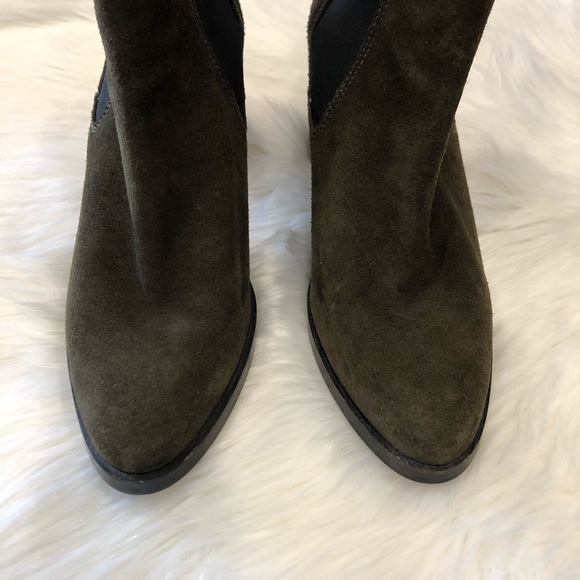 TOPSHOP Missile Olive Green Suede Chelsea Boots - Picture 5 of 15
